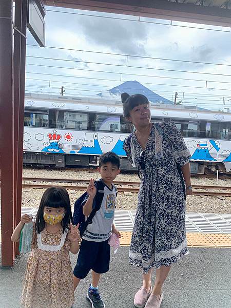 豬家四口的七天六夜日本行：Day3+Day4 - 來去山梨縣