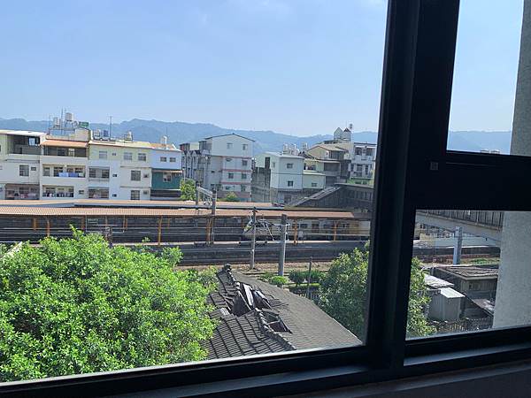 網紅打卡文旅!彰化賞花中繼站 !工業風ｘ美式風「田中文旅」推