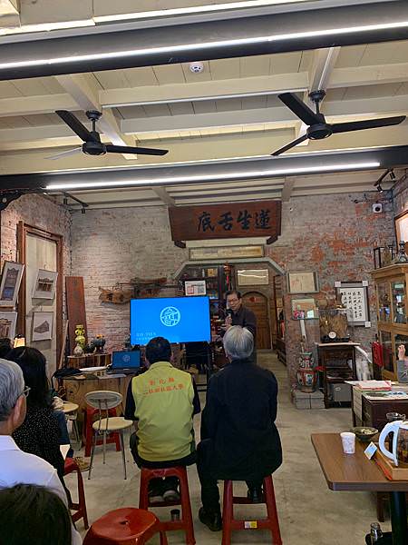 網紅打卡文旅!彰化賞花中繼站 !工業風ｘ美式風「田中文旅」推
