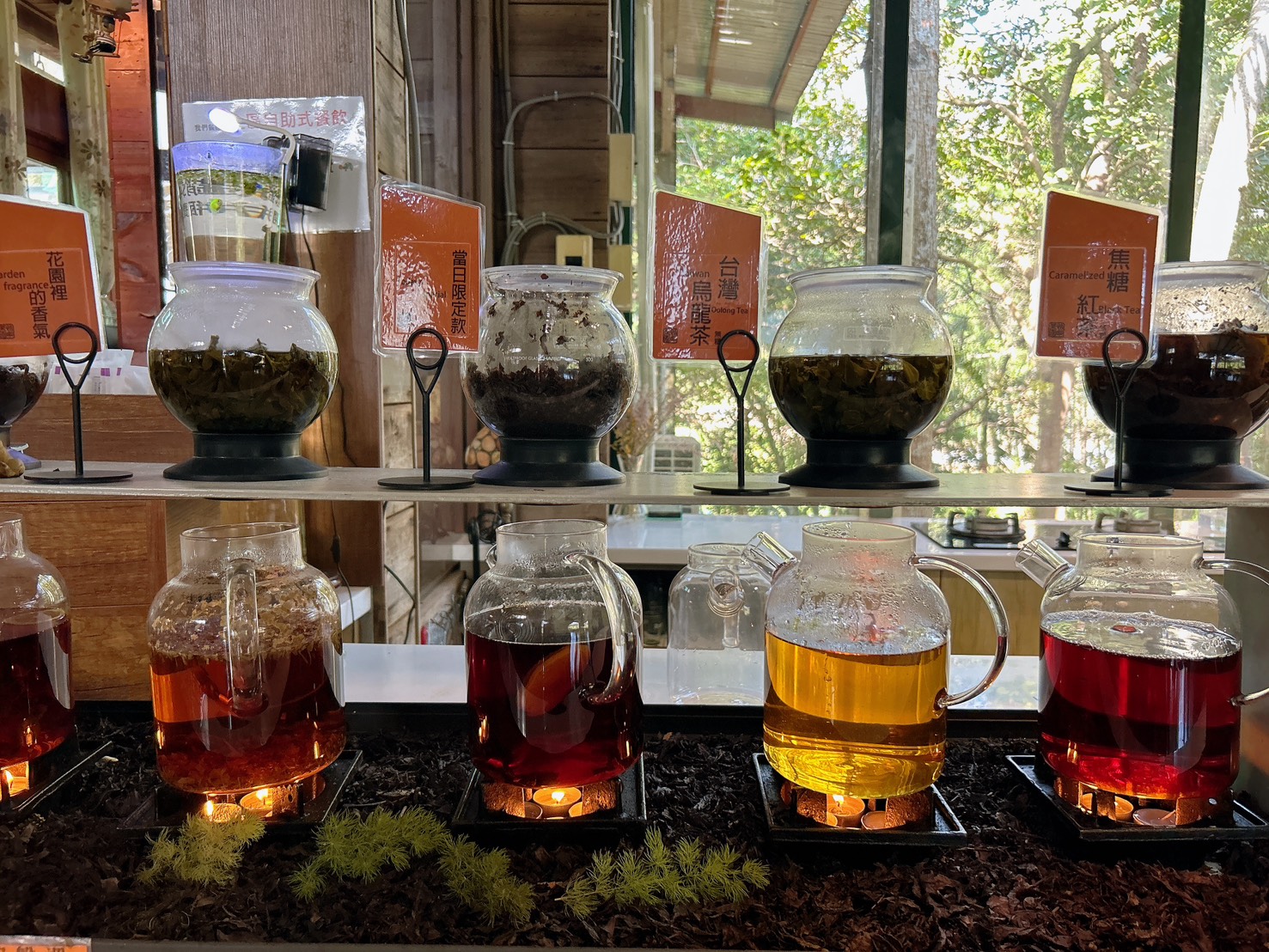 遙望山景好風光 x 景美菜也美｜五星級有機怡明茶園的創意客家與特色茶料理 by豬圈圈樂活趣