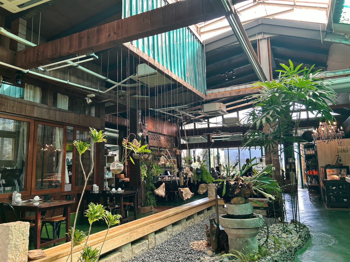 遙望山景好風光 x 景美菜也美｜五星級有機怡明茶園的創意客家與特色茶料理 by豬圈圈樂活趣