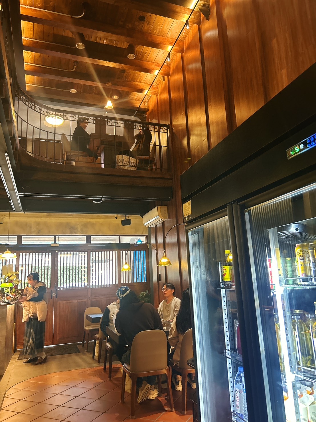 台北大稻埕美食 | 百年老宅大啖麻辣鍋 ! 老撈麻辣火鍋2店 X 順天外科醫院 by 豬圈圈樂活趣 - 第7張圖 台北大稻埕美食 | 百年老宅大啖麻辣鍋 ! 老撈麻辣火鍋2店 X 順天外科醫院 by 豬圈圈樂活趣
