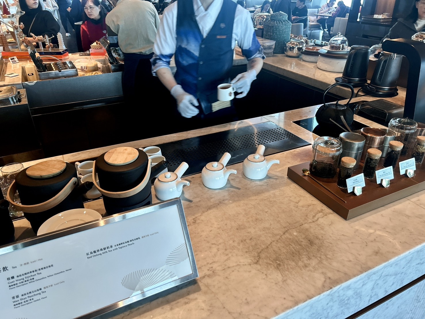 2026台灣Buffet界天花板「饗 A Joy」美食攻略資訊。從台灣各地到世界馳名的珍饈，台北101高空86樓饗探索！from 豬圈圈樂活趣