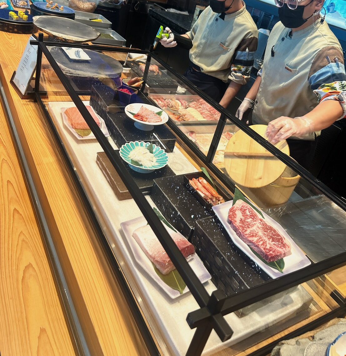 2026台灣Buffet界天花板「饗 A Joy」美食攻略資訊。從台灣各地到世界馳名的珍饈,台北101高空86樓饗探索!from 豬圈圈樂活趣 - 第24張圖 2026台灣Buffet界天花板「饗 A Joy」美食攻略資訊。從台灣各地到世界馳名的珍饈,台北101高空86樓饗探索!from 豬圈圈樂活趣